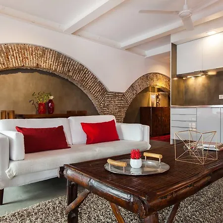 The Old Stables Chiado Apartment *