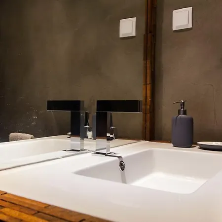 Apartment The Old Stables Chiado *