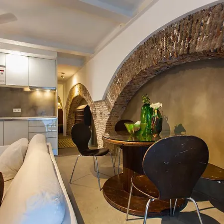 Apartment The Old Stables Chiado Lisbon