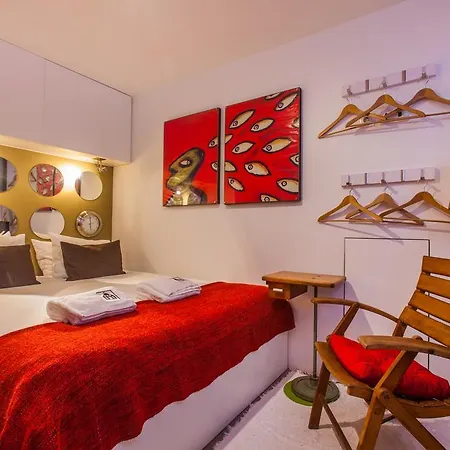 Apartment The Old Stables Chiado