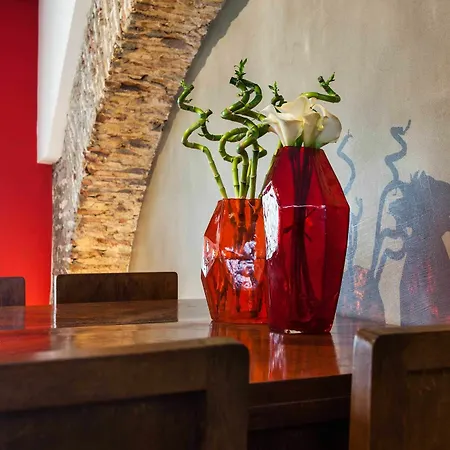 The Old Stables Chiado Apartment *