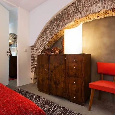 Apartment The Old Stables Chiado *
